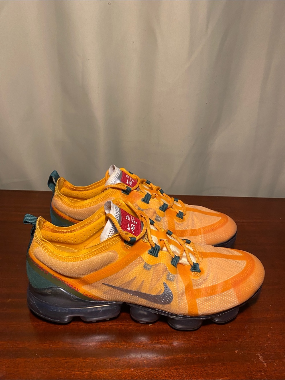 Nike Air VaporMax 2019 Canyon Gold Metallic Silver Lifestyle Casual shoes Men 11
